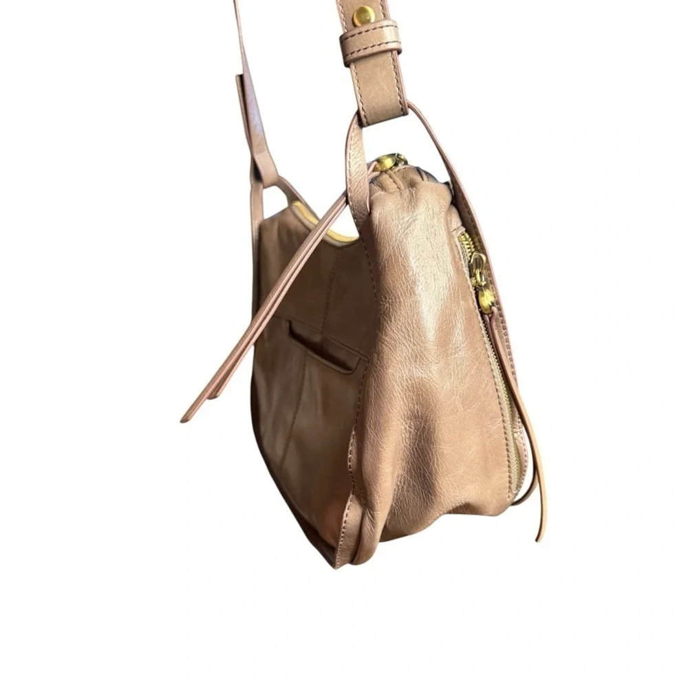 ▶️ HOBO INTERNATIONAL ◀️ Taupe Leather Adjustable Strap Crossbody / Shoulder Bag